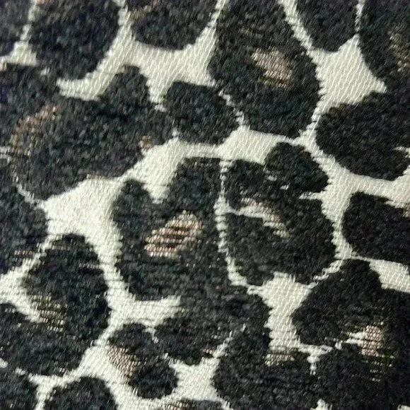 J. Crew Leopard Print Jacquard Pencil Skirt Size 4 Black, White & Taupe - Picture 8 of 8